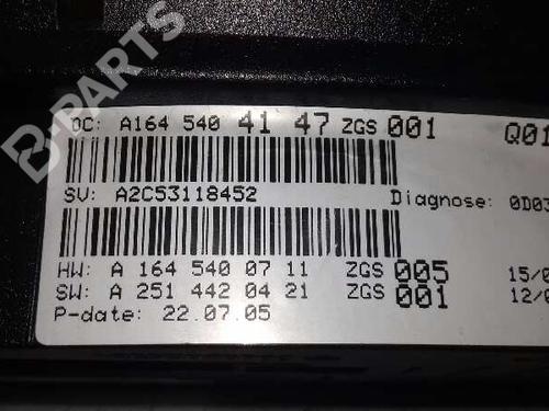 Used Instrument cluster MERCEDES-BENZ M-CLASS (W164) [2005-2012]  4816513