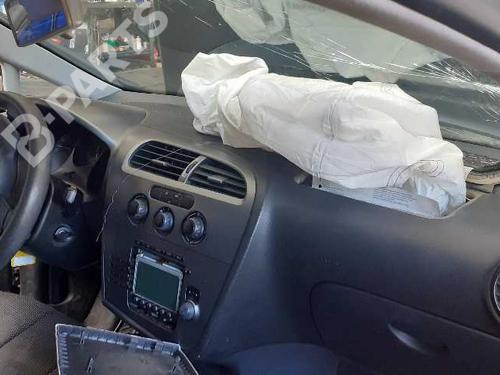 Left front driveshaft SEAT LEON (1P1) 1.9 TDI | BP5823870M38 