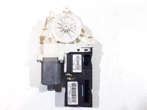 Motore alzacristalli anteriore destro RENAULT LAGUNA III (BT0/1) 2.0 dCi (BT01, BT08, BT09, BT0E, BT0K, BT12, BT1C, BT1D,... (150 hp) 5082603
