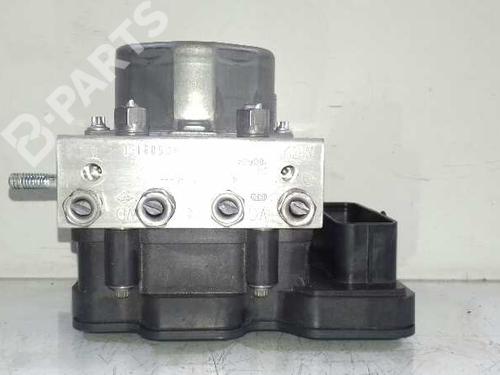 Used ABS pump RENAULT CAPTUR I (J5_, H5_) 0.9 TCe 90 (90 hp) 5228261