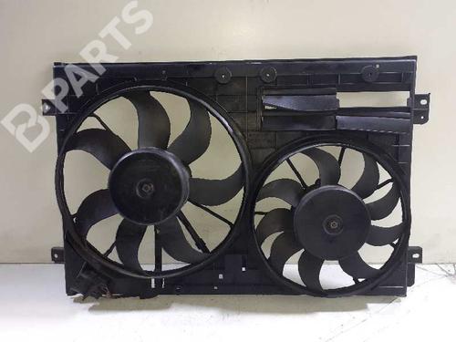 Used Radiator fan VW GOLF VI (5K1) 2.0 TDI (170 hp) 5583915