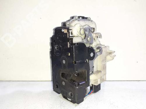 Venstre foran lås VW GOLF IV (1J1) 1.9 TDI (110 hp) 5676620