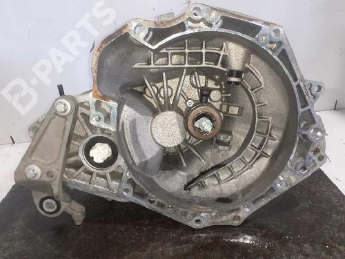 Getriebe für OPEL CORSA E (X15) 1.4 (08, 68) (90 hp) 5785710