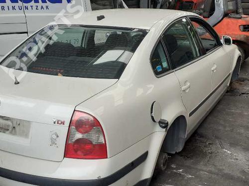 Engine control unit (ECU) VW PASSAT B5.5 (3B3) 1.9 TDI | BP5834224M57 