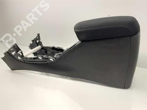 Used Armrest / Center console TOYOTA RAV 4 III (_A3_) 2.2 D 4WD (ALA30_, ALA30R) (136 hp) 7161342