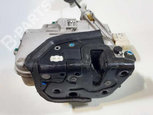 Venstre fortil lås AUDI A4 B7 (8EC) 2.0 TDI 16V (140 hp) 7034802