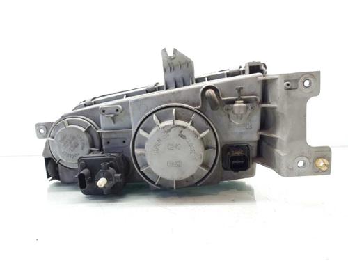 Used Right headlight HYUNDAI H-1 Van (A1) 2.5 TD (99 hp) 7097831