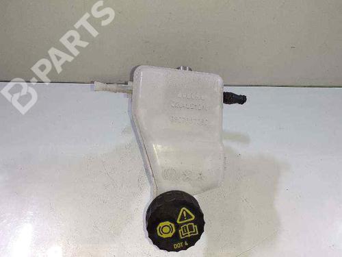 Used Brake master cylinder OPEL GRANDLAND / GRANDLAND X (A18, P1UO) 1.6 Turbo D (75) (120 hp) 7403188