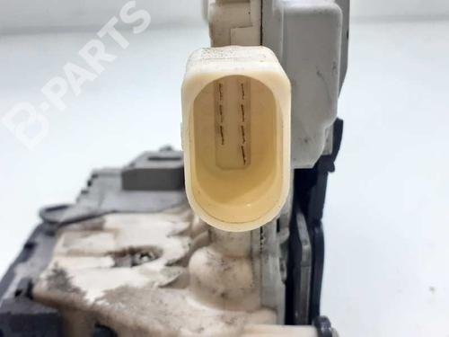 Used Front right lock VW PASSAT B6 (3C2) 1.9 TDI (105 hp) 8046128