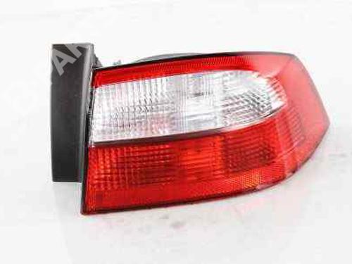Used Right taillight RENAULT LAGUNA II (BG0/1_) [2001-2007]  8112266
