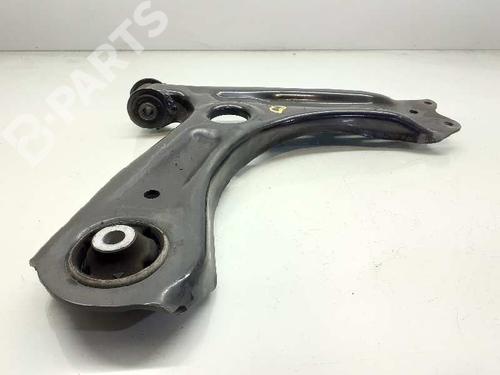 Used Right front suspension arm SKODA FABIA III (NJ3) 1.0 TSI (95 hp) 8234631