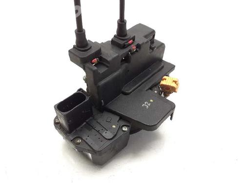 Used Front right lock CHEVROLET CAPTIVA (C100, C140) 2.0 D (150 hp) 8227759