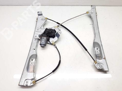 Rudehejsemekanisme Højre foran RENAULT CLIO III (BR0/1, CR0/1) 1.2 16V (BR02, BR0J, BR11, CR02, CR0J, CR11) (75 hp) 8253400