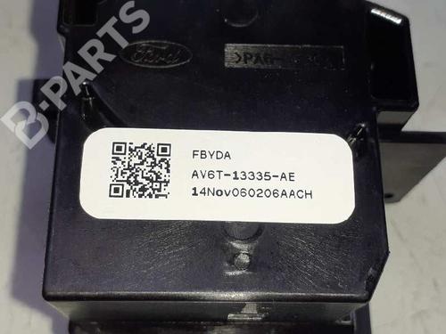 Used Steering column stalk FORD FOCUS III 1.6 TDCi (115 hp) 8260063