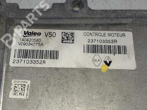 Engine control unit (ECU) RENAULT CAPTUR I (J5_, H5_) 0.9 TCe 90 | BP8301924M57 