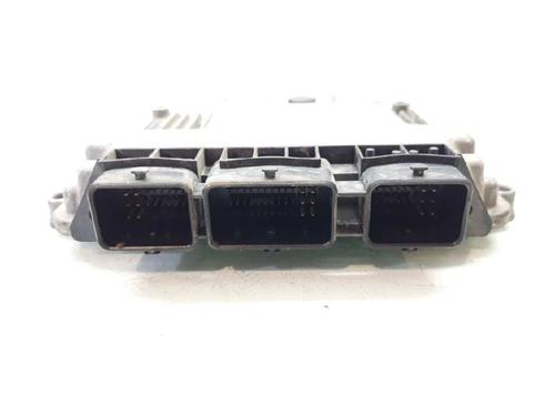 Used Engine control unit (ECU) RENAULT TRAFIC II Van (FL) 1.9 dCi 100 (FL0C) (101 hp) 8331899