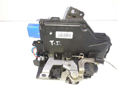 Fechadura trás esquerda SKODA OCTAVIA II (1Z3) 1.9 TDI (105 hp) 7L0839015D | 7L0839015