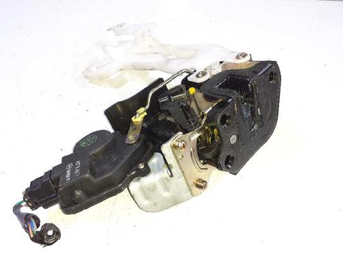 Rear right lock HYUNDAI SANTA FÉ I (SM) 2.0 CRDi | BP8404227C99 