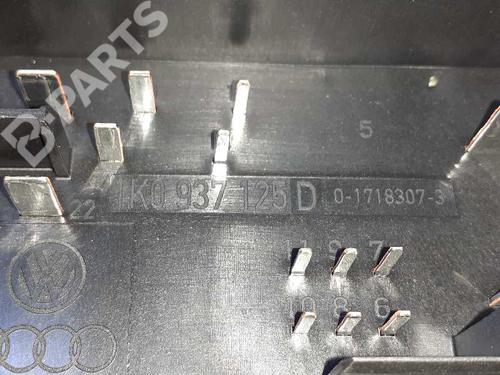 Fuse box VW GOLF VI (5K1) 1.6 TDI | BP8600393E1