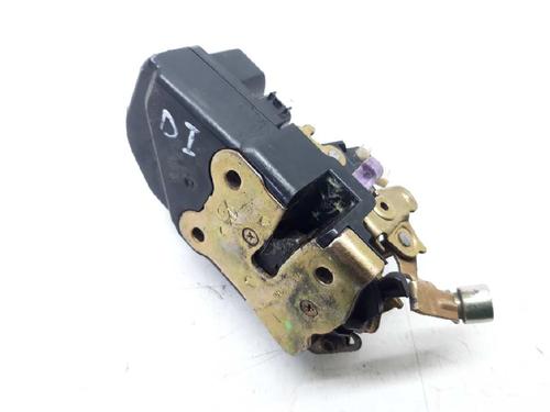 Used Front left lock CHRYSLER VOYAGER IV (RG, RS) 2.5 CRD (141 hp) 8642409