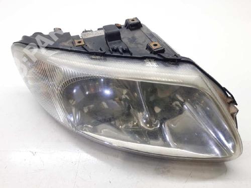 Used Right headlight CHRYSLER VOYAGER IV (RG, RS) 2.5 CRD (141 hp) 8642393