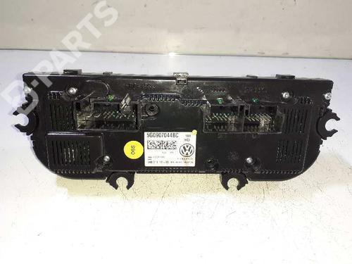 Used Climate control VW GOLF VII (5G1, BQ1, BE1, BE2) 2.0 GTI (230 hp) 8670296