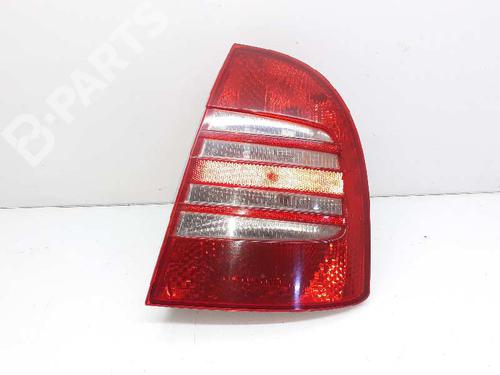 Right taillight SKODA SUPERB I (3U4) 2.5 TDI | BP8649678C35 