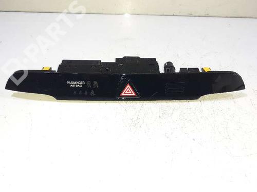 Used Warning switch HYUNDAI TUCSON (TL, TLE) 1.7 CRDi (116 hp) 8690546