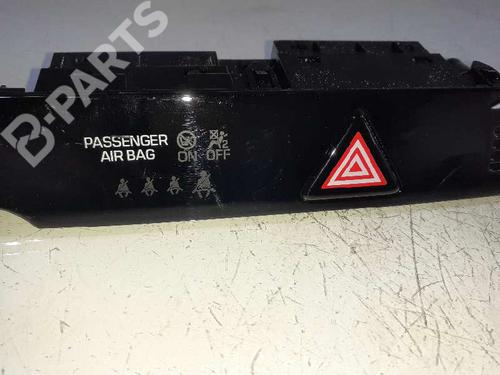 Warning switch HYUNDAI TUCSON (TL, TLE) 1.7 CRDi | BP8690546I22 