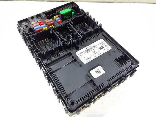 Used Fuse box FORD FIESTA VII (HJ, HF) 1.0 EcoBoost (101 hp) 8836620