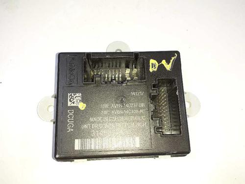 Comfort control module VOLVO V60 I (155) D3 (150 hp) 8884775