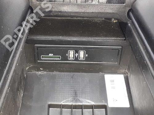 Used Armrest / Center console MERCEDES-BENZ C-CLASS Coupe (C205) C 250 d (205.308) (204 hp) 8919571