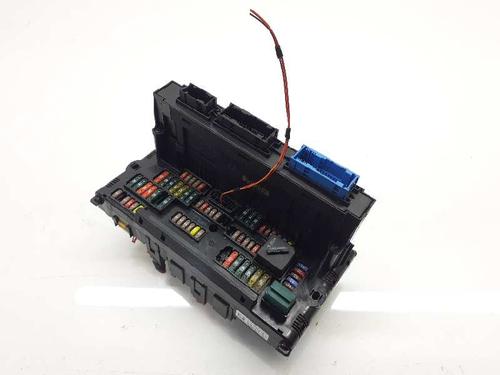 Used Fuse box BMW 5 Touring (F11) 520 d (163 hp) 9077645