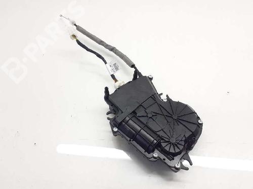 Used Central lock pump BMW 5 Touring (F11) 520 d (163 hp) 9077703