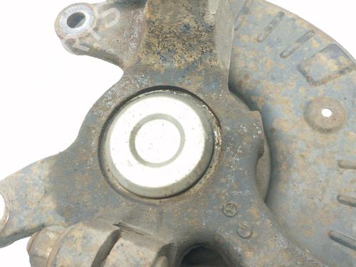 Left front steering knuckle MERCEDES-BENZ VITO / MIXTO Van (W639) 109 CDI (639.601, 639.603, 639.605) | BP32067717M25