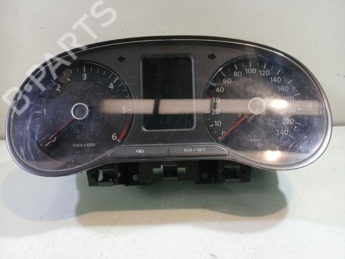 Used Instrument cluster VW POLO V (6R1, 6C1) 1.6 TDI (90 hp) 30788462