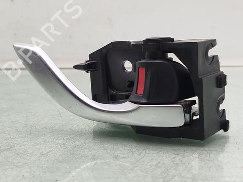 Used Front right interior door handle Front right interior door handle 39147648 39147648