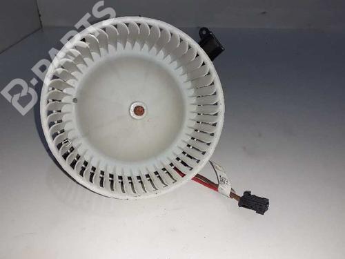 Used Heater blower motor MERCEDES-BENZ VITO Tourer (W447) [2014-2025]  12180381