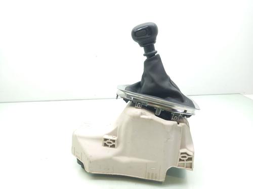 Gear lever PEUGEOT 2008 II (UD_, US_, UY_, UJ_, UR_, UC_) 1.2 PureTech 100 (USHNK) | BP17569941M90 
