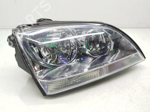Right headlight KIA SORENTO I (JC) 2.5 CRDi 4WD | BP28210446C29 