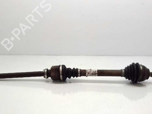 Used Right front driveshaft PEUGEOT 5008 (0U_, 0E_) 1.6 16V (156 hp) 5829458