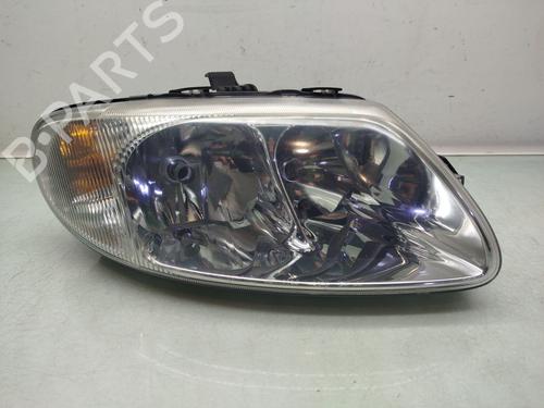 Used Right headlight CHRYSLER VOYAGER IV (RG, RS) 2.4 (151 hp) 24406863