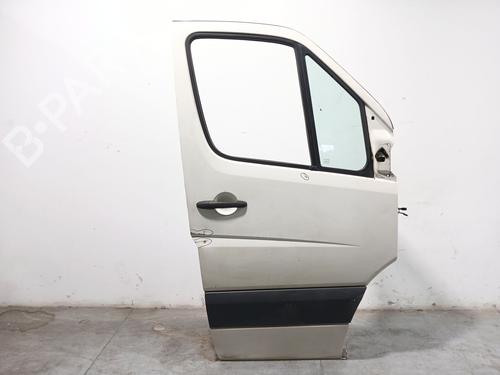 Used Right front door Right front door VW CRAFTER 30-50 Platform/Chassis (2F_) 2.5 TDI (163 hp) 40107356 40107356