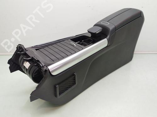 Used Armrest / Center console Armrest / Center console MERCEDES-BENZ GLA (H247) GLA 220 d 4-matic (247.715) (190 hp) 35979806 35979806