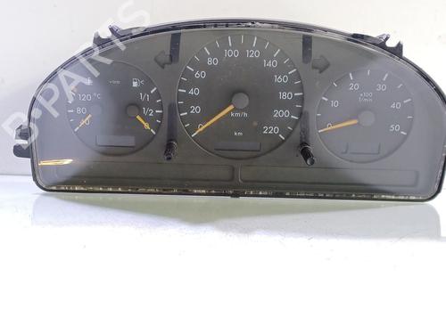 Used Instrument cluster MERCEDES-BENZ M-CLASS (W163) ML 270 CDI (163.113) (163 hp) 23876103