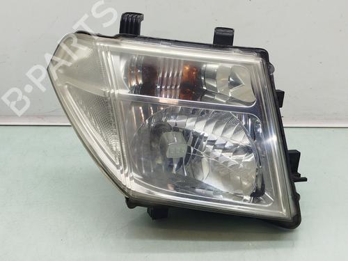 Used Right headlight NISSAN NAVARA NP300 (D40) 2.5 dCi 4WD (174 hp) 33016496
