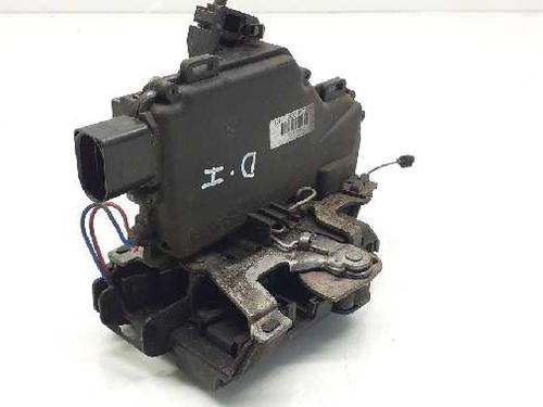 Serrure avant gauche VW BORA I (1J2) 1.6 (101 hp) 7567875