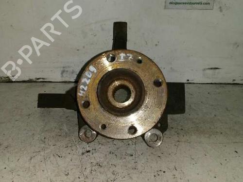 Used Left front steering knuckle RENAULT CLIO III (BR0/1, CR0/1) [2005-2014]  1462157