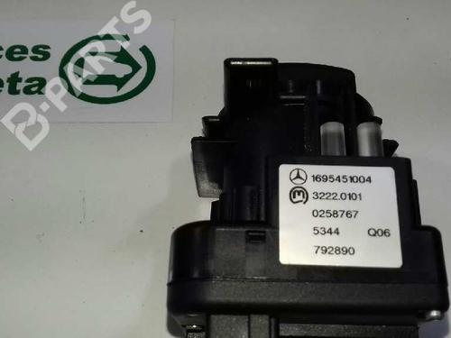 Headlight switch MERCEDES-BENZ A-CLASS (W169) A 150 (169.031, 169.331) | BP2674141I24 