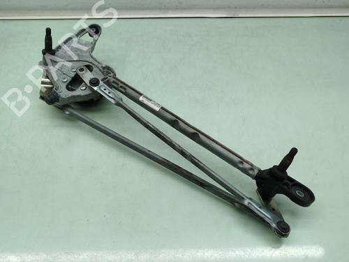 Used Front windshield wiper arm FORD FOCUS IV (HN) 1.0 EcoBoost (125 hp) 32081716